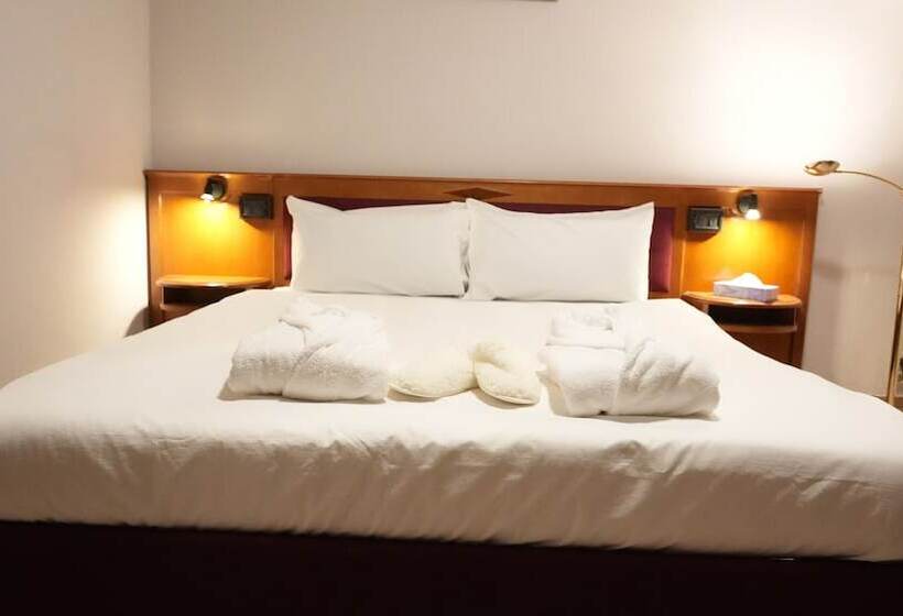 Sn Hotel And Restaurant