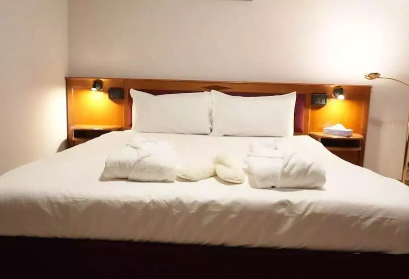 Sn Hotel And Restaurant