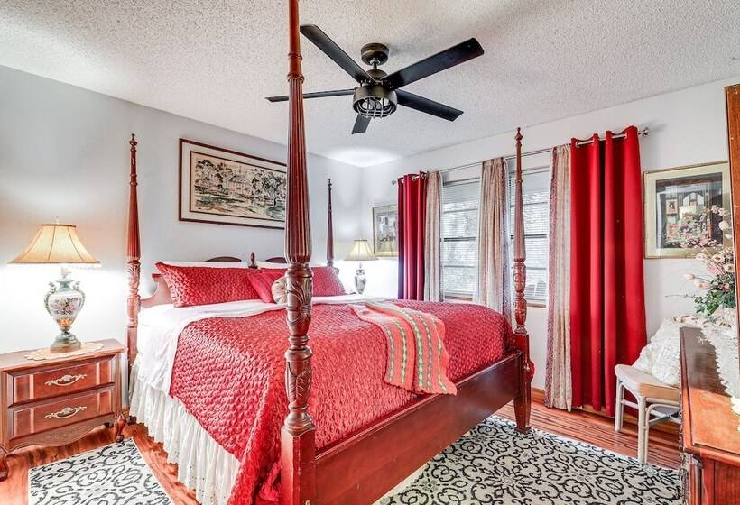 Spacious Brandon Home: 10 Mi To Downtown Tampa!