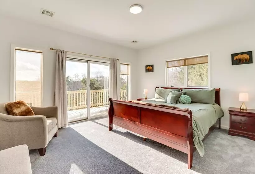 Deck & Lake View: Spacious Long Pond Home!