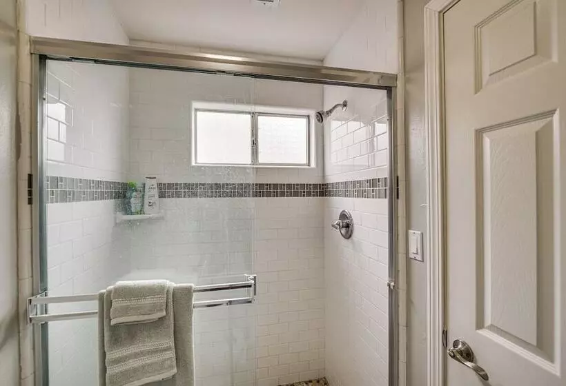 Stylish San Jose Retreat   7 Mi To Downtown