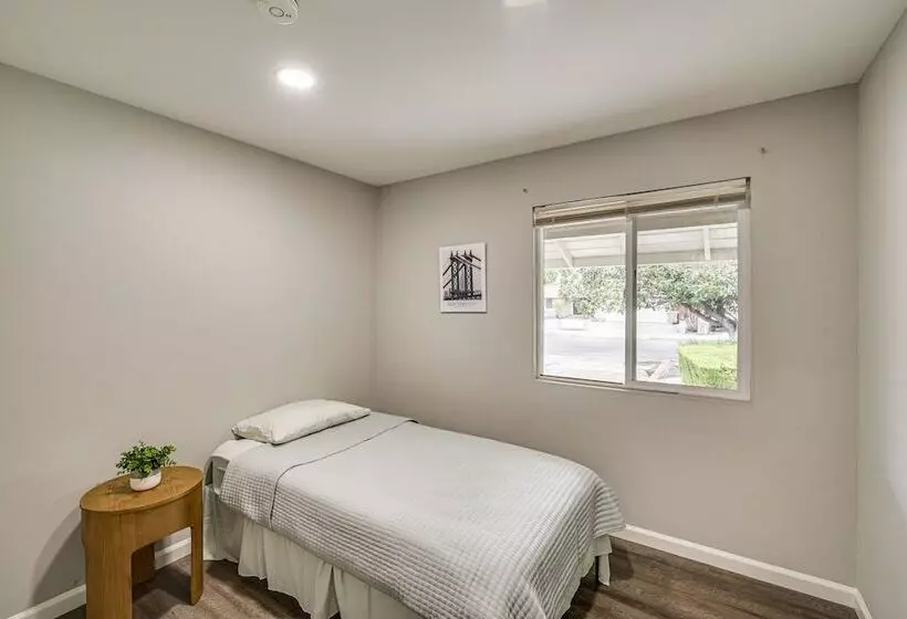Stylish San Jose Retreat   7 Mi To Downtown