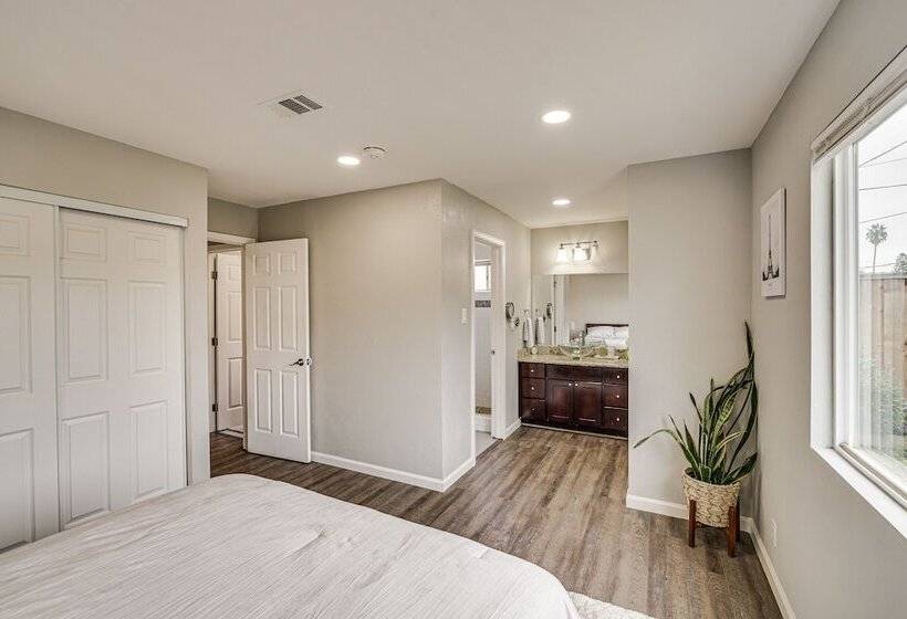 Stylish San Jose Retreat   7 Mi To Downtown