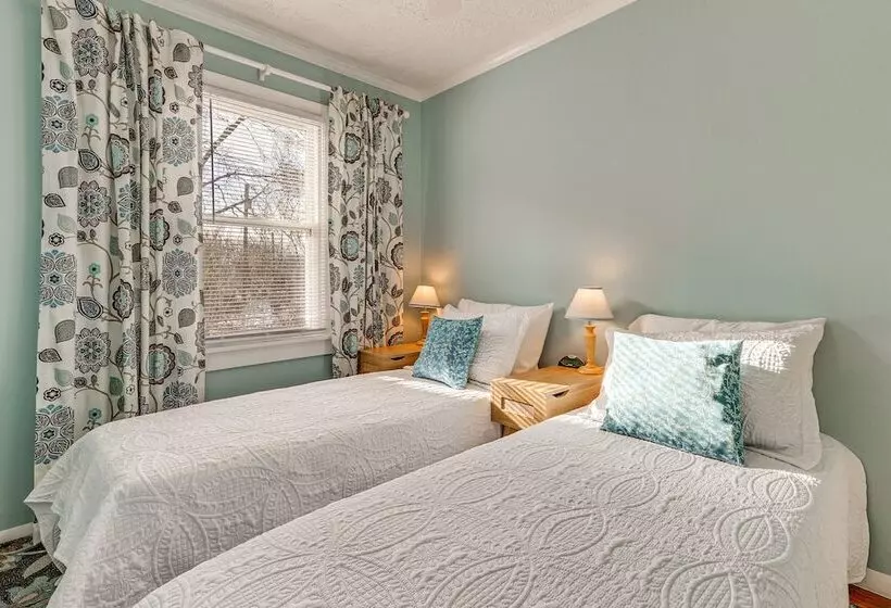 Wolcott Home W/ Deck: Near Connecticut Attractions