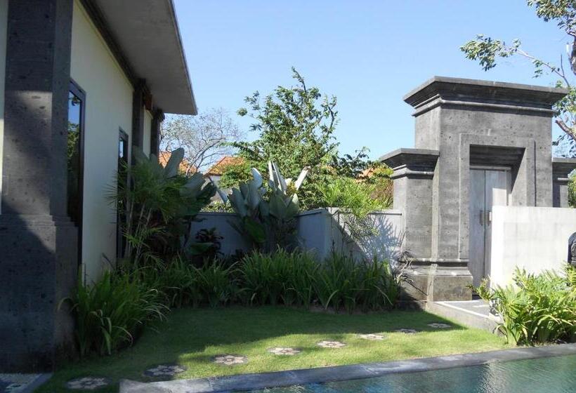 Avisara Villa & Suite