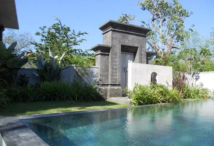 Avisara Villa & Suite