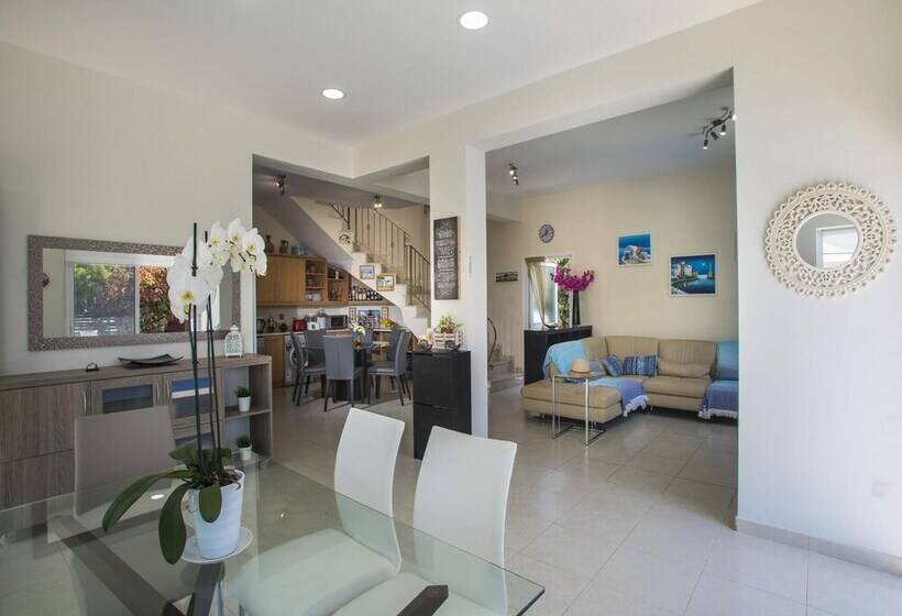 Villa Atlantis In Ayia Napa