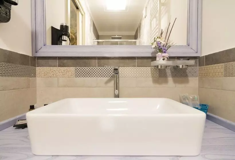تختخواب و صبحانه Palazzo Tasca Guest House & Luxury Suite
