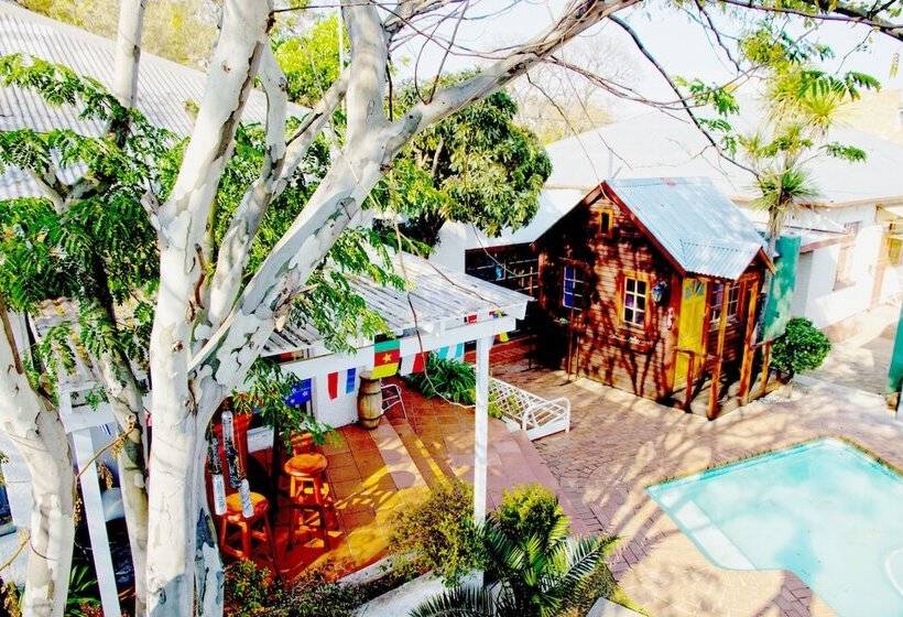 Homebase Melville  Hostel