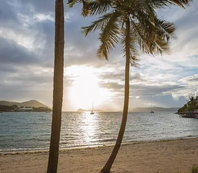 هتل Margaritaville Vacation Club   St Thomas