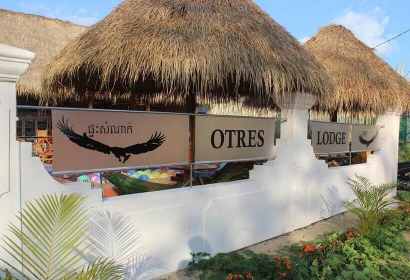 בית מלון כפרי Otres Lodge