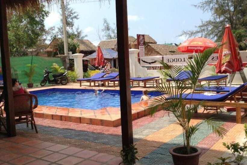 בית מלון כפרי Otres Lodge