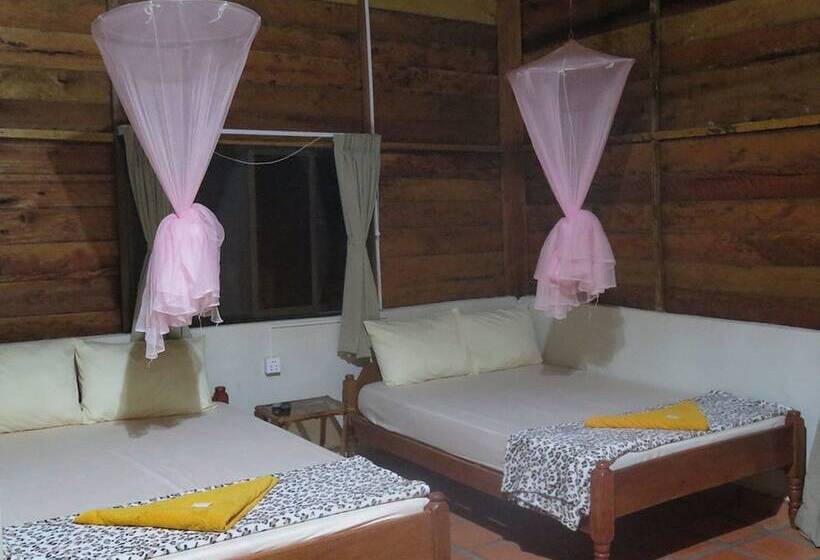 בית מלון כפרי Otres Lodge