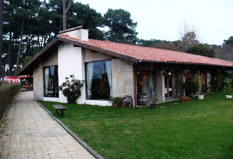 Hotelli Parque De Campismo Orbitur Angeiras