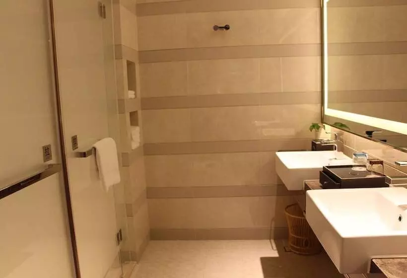 Golden Eagle Summit Hotel Yancheng