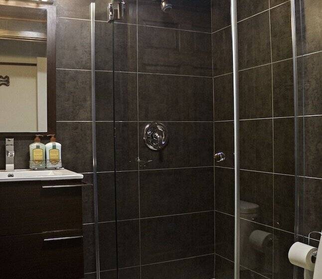 Kitimat Estuary Lodge B & B