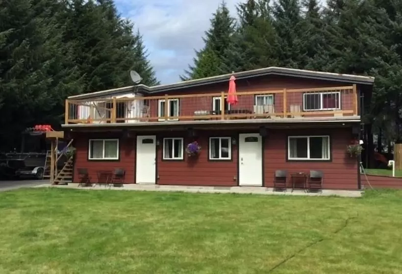 Kitimat Estuary Lodge B & B