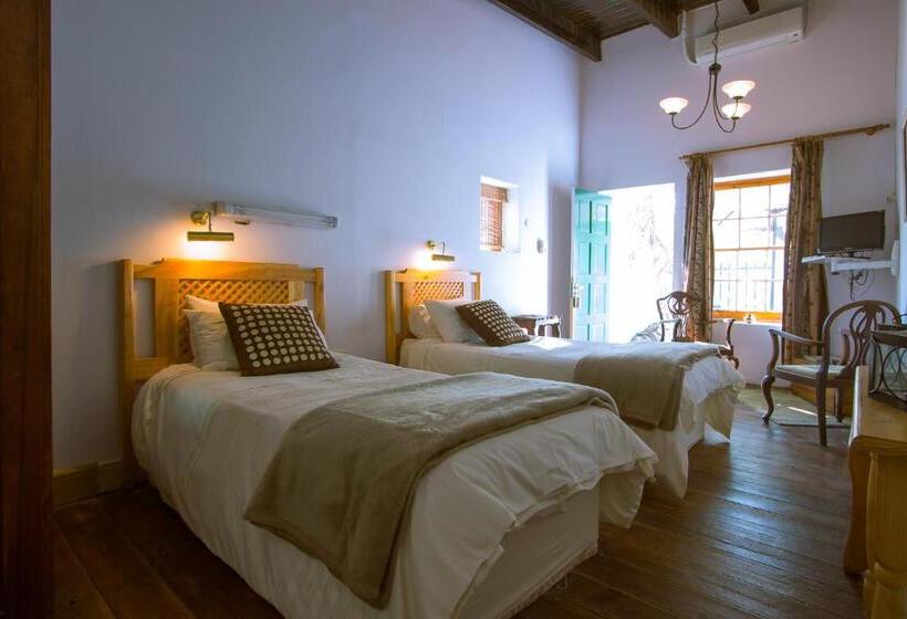 פנסיון The Barracks