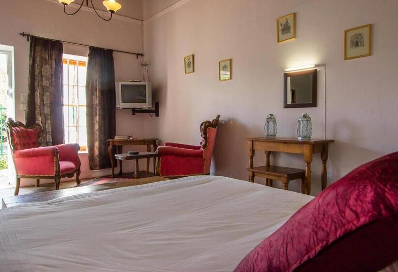 פנסיון The Barracks