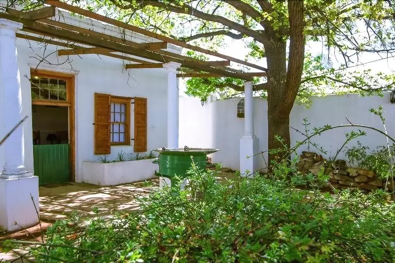 ペンション The Barracks