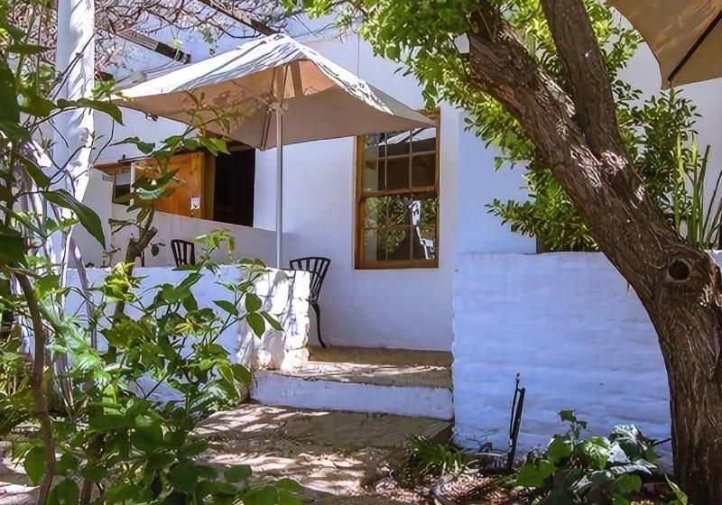 פנסיון The Barracks