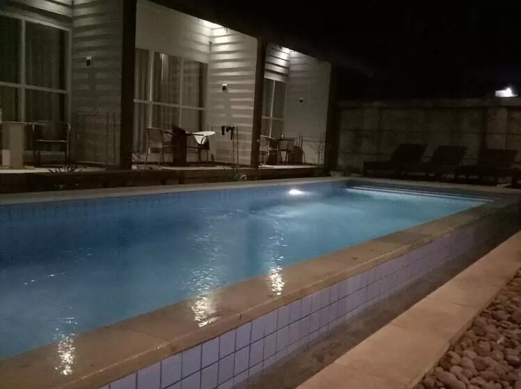 پانسیون Villa Phyphy