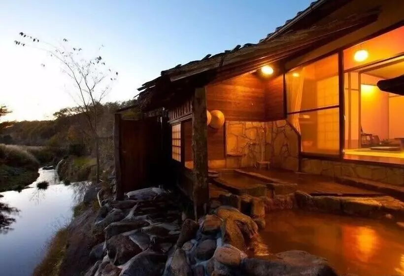 旅館 Genryu No Yado Hozantei