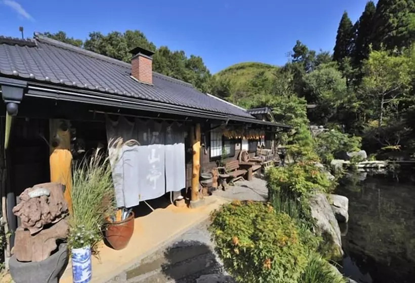 旅館 Genryu No Yado Hozantei