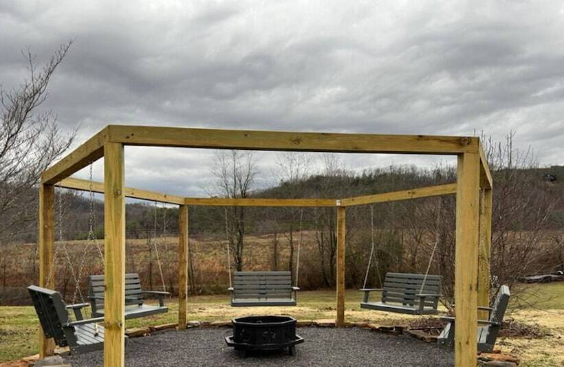 5 Bedrooms Pool Theater Arcade Firepit