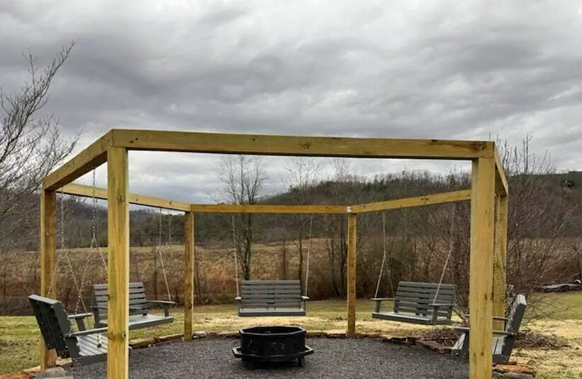 5 Bedrooms Pool Theater Arcade Firepit