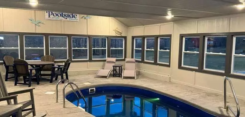 5 Bedrooms Pool Theater Arcade Firepit