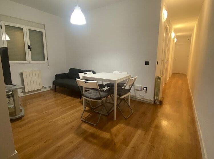 هاستل Room Grass