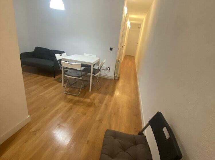 هاستل Room Grass