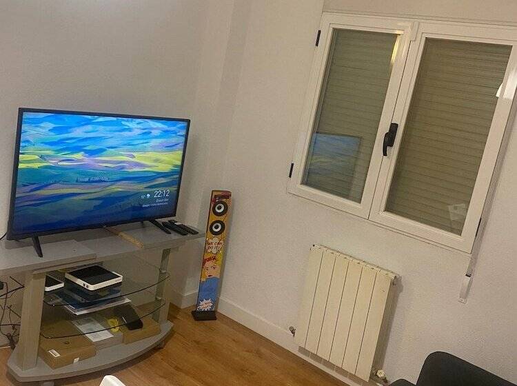 هاستل Room Grass