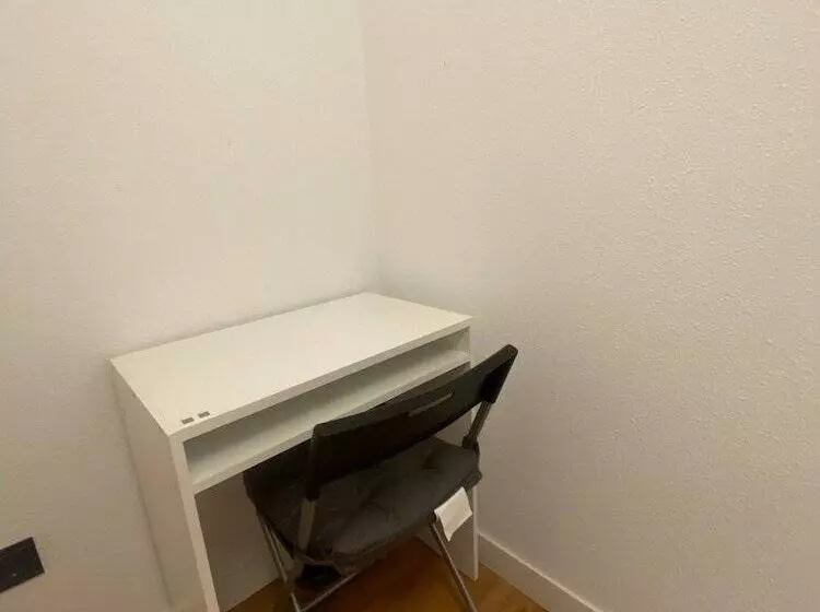 هاستل Room Grass