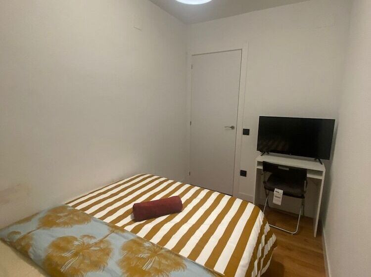 هاستل Room Grass