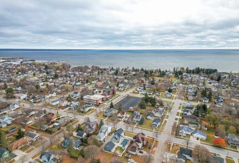 Alpena Home W/ Pool < 1 Mi To Lake Huron Beaches!