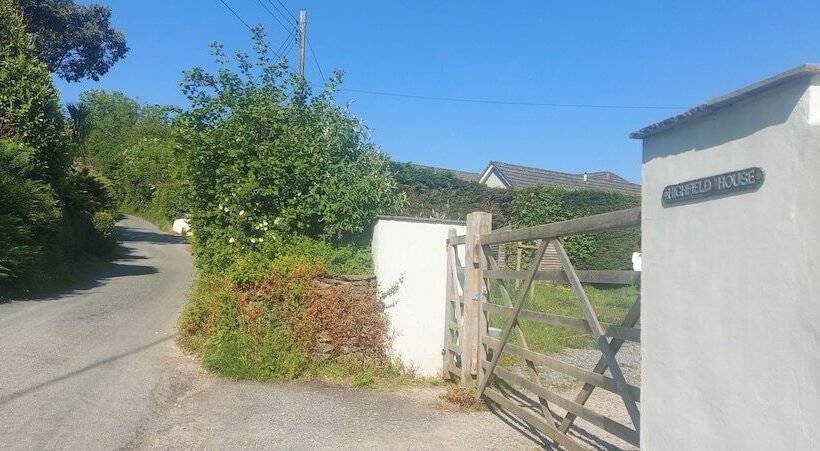 Bed and Breakfast Highfield House