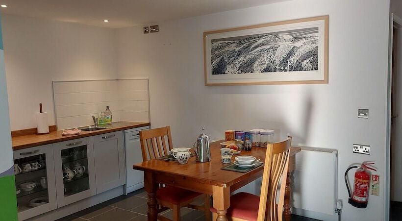 Bed and Breakfast Highfield House