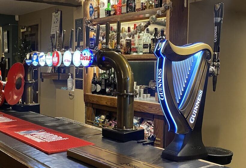 Aamiaismajoitus (B&B) The Butchers Arms Grill Pub And Accommodation