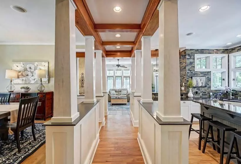 Boathouse Cove By Avantstay Pool + Swim Dock Hot Tub