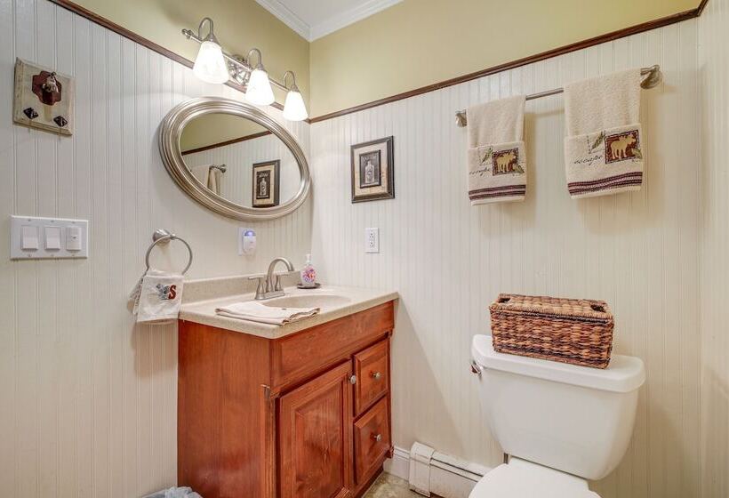 Bolton Landing Home W/ Hot Tub < 1 Mi To Lake!