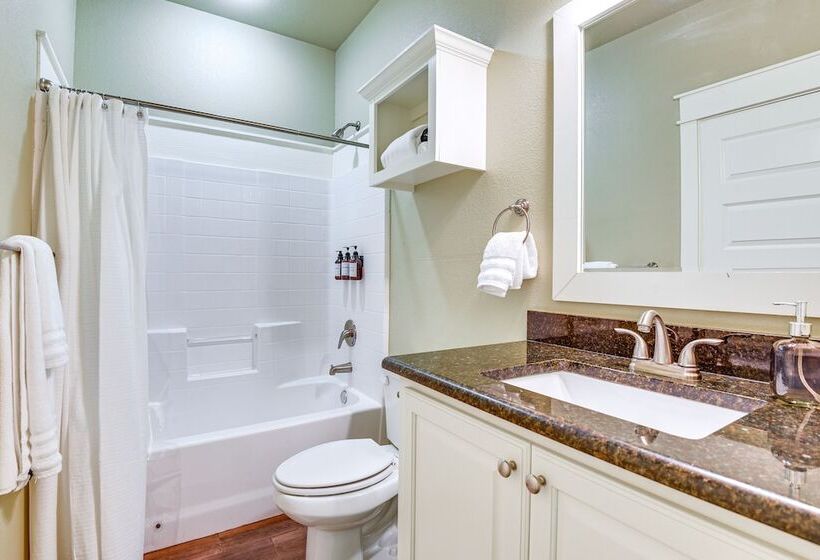 Centrally Located Abilene Home Near Acu & Downtown