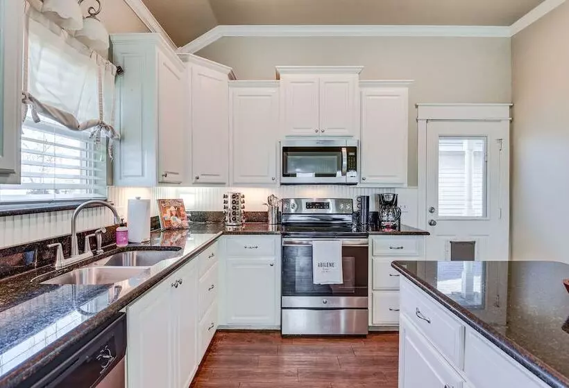 Centrally Located Abilene Home Near Acu & Downtown