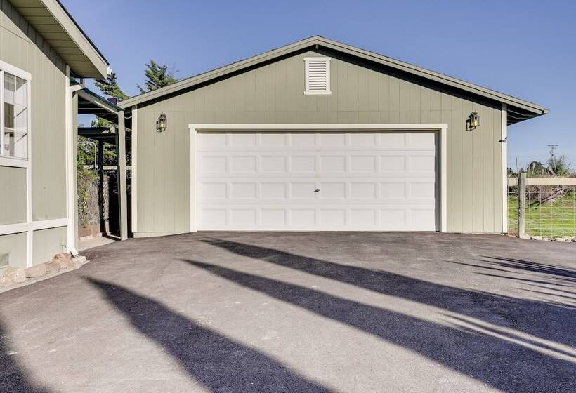 Charming Petaluma Cottage W/ Grill Near Wineries