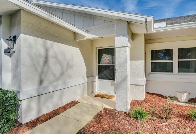 Palm Coast Home W/ Heated Pool, Fire Pit & Bbq!