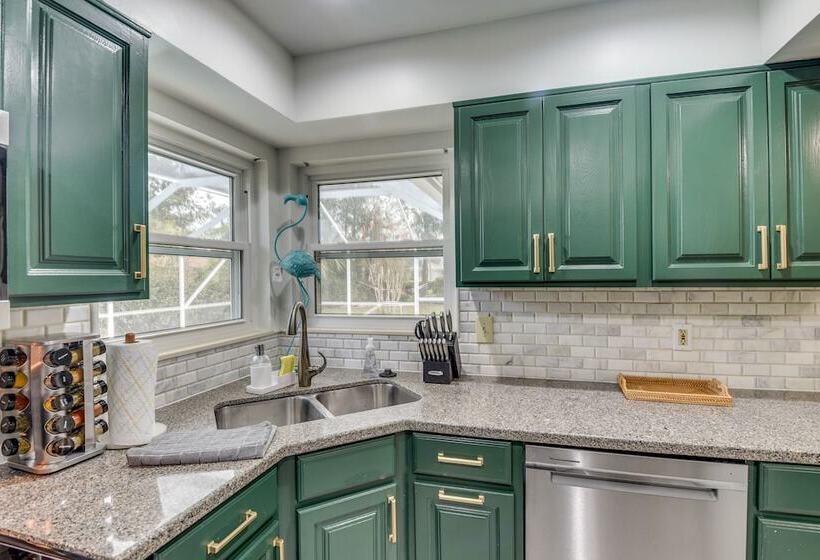 Palm Coast Home W/ Heated Pool, Fire Pit & Bbq!