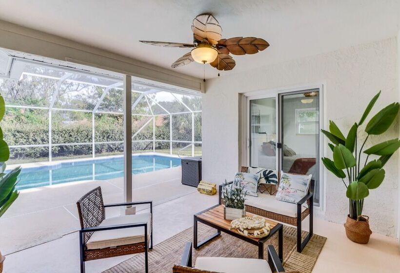 Palm Coast Home W/ Heated Pool, Fire Pit & Bbq!