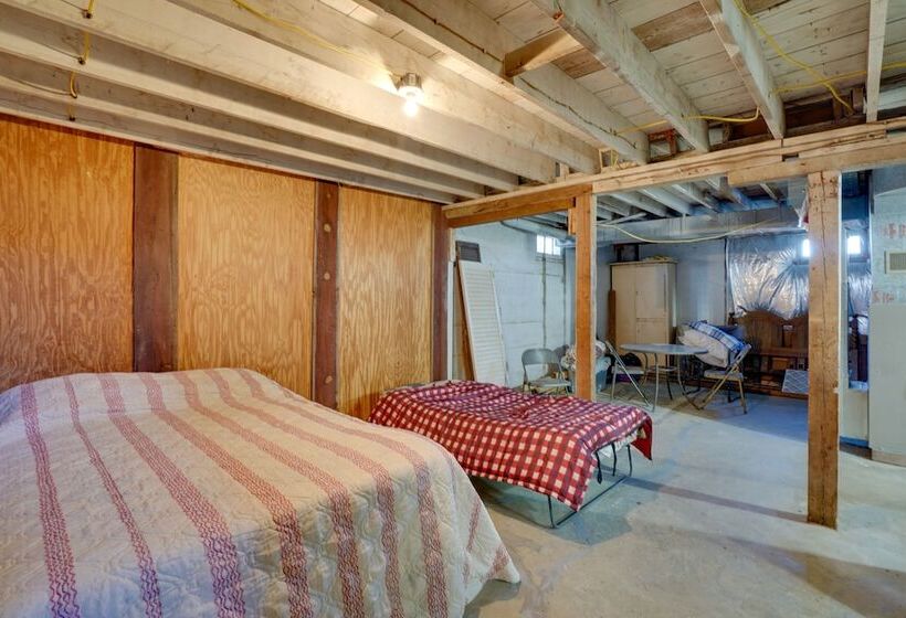 Corral Creek Cow Camp: Pet Friendly Circle Cabin