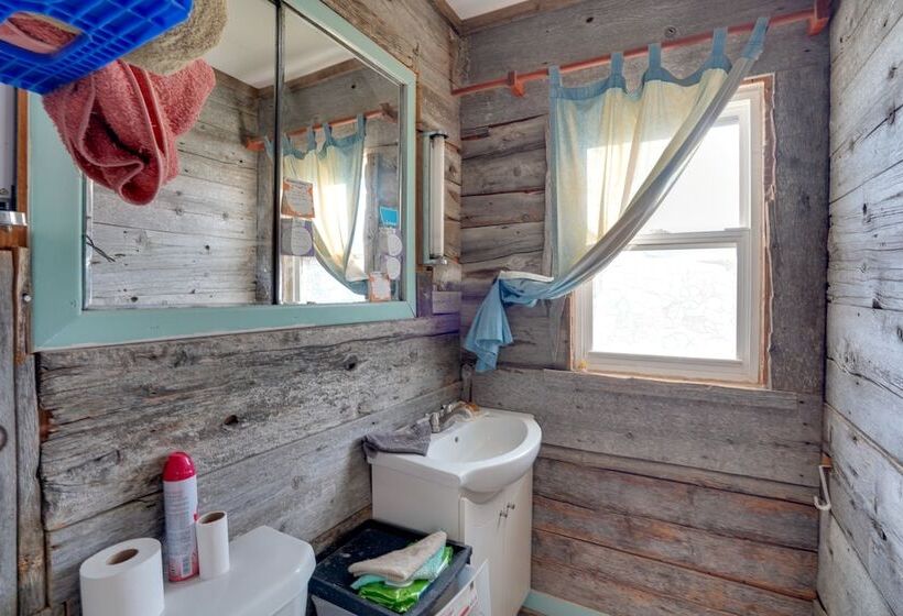 Corral Creek Cow Camp: Pet Friendly Circle Cabin